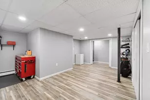 6 Mills Farm Cir, Derry, NH 03038 - Photo 30