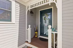 579 Sagamore Ave, Portsmouth, NH 03801 - Photo 2