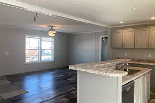 40 School St, Canaan, NH 03741 - Photo 6