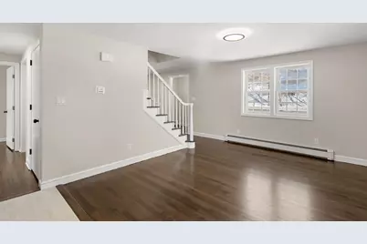 19 Auburn Road, Londonderry, NH 03053 - Photo 10