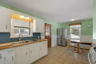 23 Pappas Rd, Claremont, NH 03743 - Photo 6