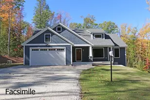 427 Grady Ln, Pembroke, NH 03275 - Photo 1