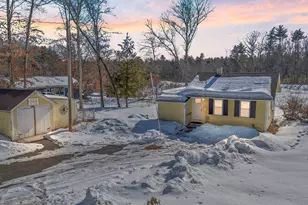 19 Maple Ave, Newton, NH 03858 - Photo 1