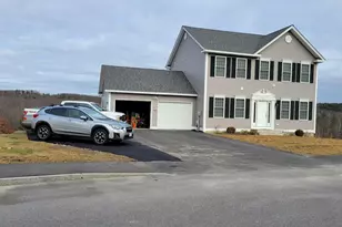 146 Brookview Dr, Hooksett, NH 03106 - Photo 4