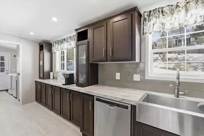 7 Pinecrest Circle, Allenstown, NH 03275 - Photo 4