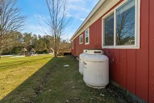 49 Red Sleigh Rd, Campton, NH 03223 - Photo 24