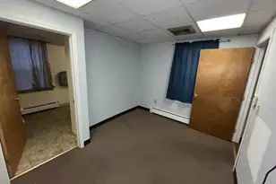 292 West St, Pittsfield, MA 01201 - Photo 6