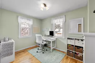 278 Exchange Ave, Manchester, NH 03104 - Photo 10