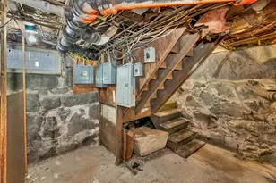 599 Beech St, Manchester, NH 03104 - Photo 48