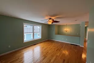 78 Pembroke St, Seabrook, NH 03874 - Photo 6