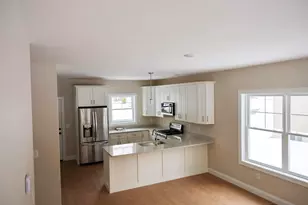 77 Wilderness Dr, Nashua, NH 03062 - Photo 2