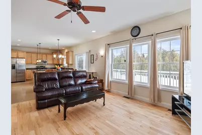 35 Sommerfield Avenue, South Burlington, VT 05403 - Photo 8