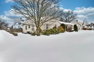 305 Blodget St, Manchester, NH 03104 - Photo 2