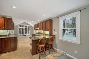 14 Doe Run Ln, Stratham, NH 03885 - Photo 12