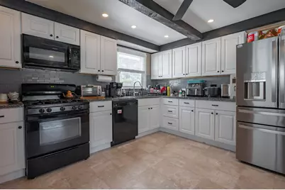 70 Tenby Drive, Nashua, NH 03062 - Photo 8