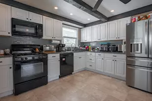 70 Tenby Dr, Nashua, NH 03062 - Photo 8