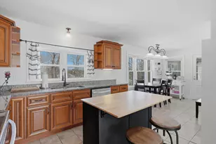 193 Beaver St, Manchester, NH 03104 - Photo 6