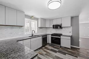 17 Erin Dr, Bow, NH 03304 - Photo 6