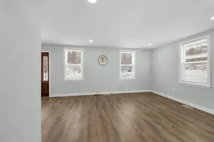 151 Tolles St, Nashua, NH 03064 - Photo 14