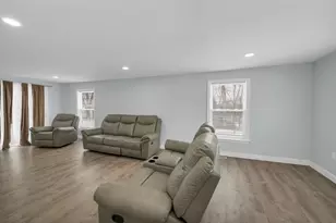 151 Tolles St, Nashua, NH 03064 - Photo 16