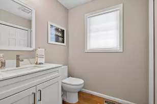 38 Buckingham Dr, Londonderry, NH 03053 - Photo 22