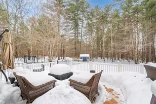 38 Buckingham Dr, Londonderry, NH 03053 - Photo 46