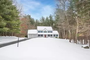 38 Buckingham Dr, Londonderry, NH 03053 - Photo 2