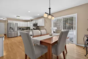 38 Buckingham Dr, Londonderry, NH 03053 - Photo 14