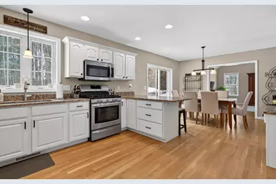 38 Buckingham Drive, Londonderry, NH 03053 - Photo 10