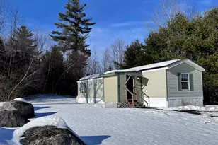 27 Fairway Ave, Newport, NH 03773 - Photo 1