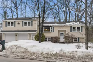 89 Moose Club Park Rd, Goffstown, NH 03045 - Photo 2