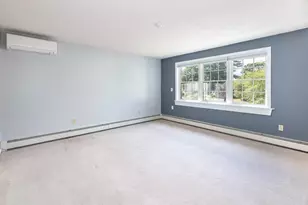 674 Elm St, Laconia, NH 03246 - Photo 20