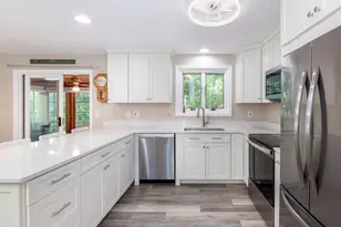 674 Elm St, Laconia, NH 03246 - Photo 12