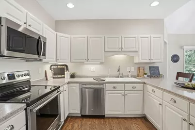 29 Hancock Drive, Bedford, NH 03110 - Photo 16