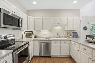 29 Hancock Dr, Bedford, NH 03110 - Photo 16