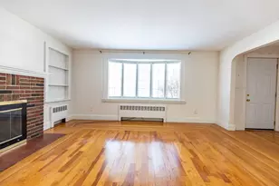 962 Montgomery St, Manchester, NH 03102 - Photo 24