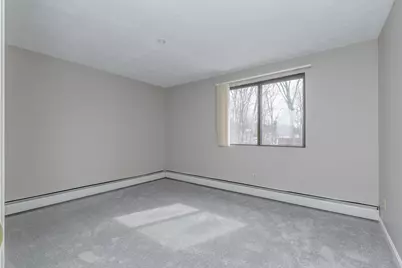 525 Calef Road #22, Manchester, NH 03103 - Photo 16