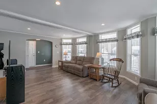 9A Winter St, Salem, NH 03079 - Photo 4