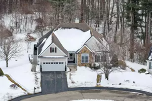 17 Canterbury Ct, Salem, NH 03079 - Photo 2