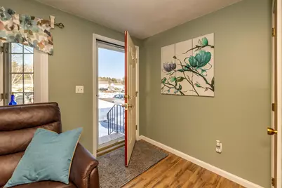 521 Fox Hollow Drive, Hudson, NH 03051 - Photo 4