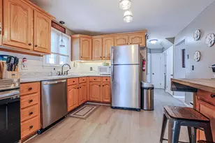 29 Salem St, Manchester, NH 03102 - Photo 10