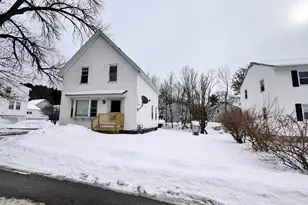 38 Belair St, Manchester, NH 03103 - Photo 2