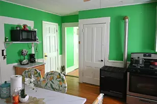 358 Auburn St, Manchester, NH 03103 - Photo 10