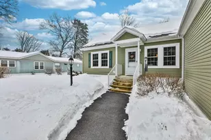 21 Fairfield Dr, Concord, NH 03301 - Photo 4