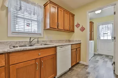 21 Fairfield Drive, Concord, NH 03301 - Photo 18