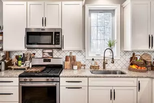 8 Cider Ml Ln, Stratham, NH 03885 - Photo 6