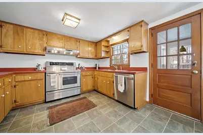 64 Lake Street, Salem, NH 03079 - Photo 12