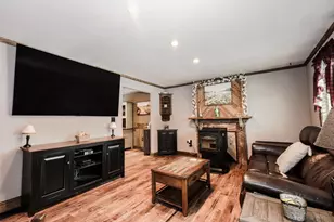 66 Preston St, Hillsboro, NH 03244 - Photo 2