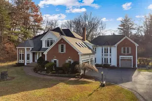 37 Brady Ave, Salem, NH 03079 - Photo 4