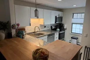 380 Ocean Rd, Portsmouth, NH 03801 - Photo 2